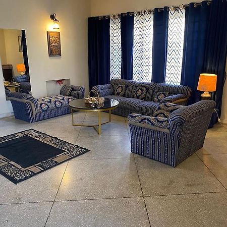 Ambiance Boutique Suites Lahore Exterior photo